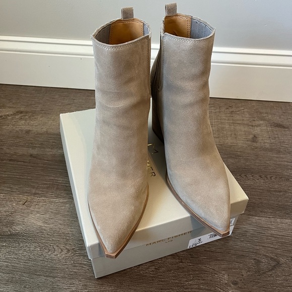 Marc Fisher LTD Oshay pointed toe booties - Picture 2 of 5